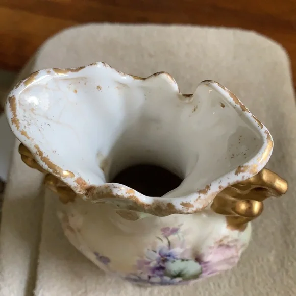 Vintage Victorian Porcelain Vase Gold Green Purple 8 1/2” - Picture 10 of 10